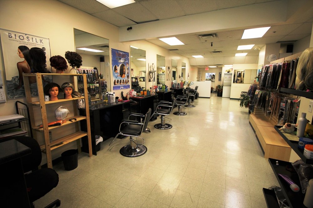 Sassy's Beauty Salon Logo