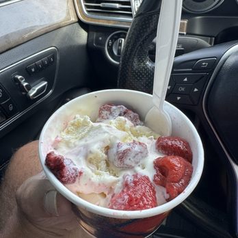 Cold Stone Creamery - Suppose to be a sundae! - Ice Cream & Frozen Yogurt Near Me - Elmwood, Louisiana