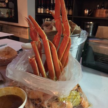 Holly Crab - Cajun/Creole Near Me - Lowell, Massachusetts