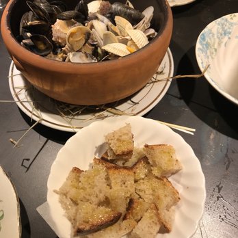 Dos Pebrots - Mixed shellfish (mussels, clams, whelk, barnacles) with bread for soaking up the juice - Tapas Bars Near Me - Barcelona, B Dos Pebrots - Mixed shellfish (mussels, clams, whelk, barnacles) with bread for soaking up the juice - Tapas Bars Near Me - Barcelona, B
