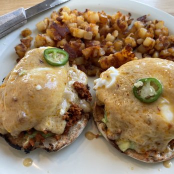 Otra Vez - Chorizo Benedict - Breakfast & Brunch Near Me - Camas, Washington