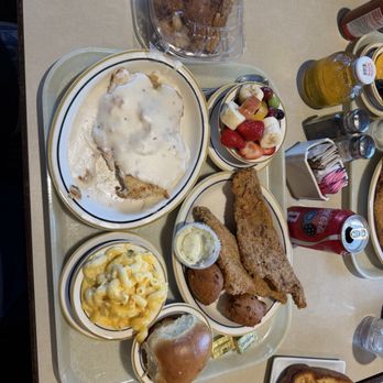 Cleburne Cafeteria - American Near Me - Houston, Texas