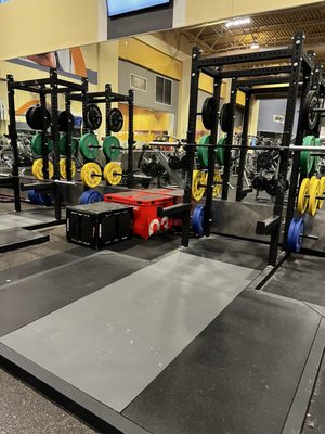 24 Hour Fitness by null