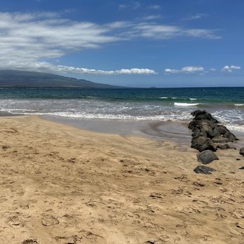 Sugar Beach - Beaches Near Me - Kihei, Hawaii