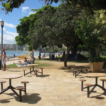 Queen's Surf Beach - tables for Paniolo Beachside Grill - Beaches Near Me - Honolulu, Hawaii Queen's Surf Beach - tables for Paniolo Beachside Grill - Beaches Near Me - Honolulu, Hawaii