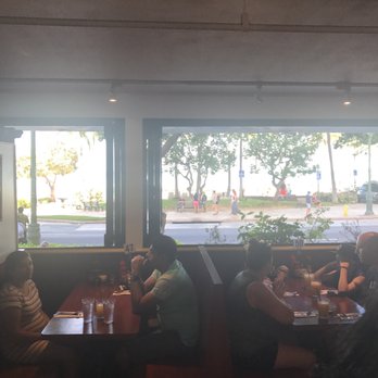 Eggs 'n Things - Waikiki Beach Eggspress - Breakfast & Brunch Near Me - Honolulu, Hawaii