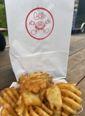 Lo's Burgers by null