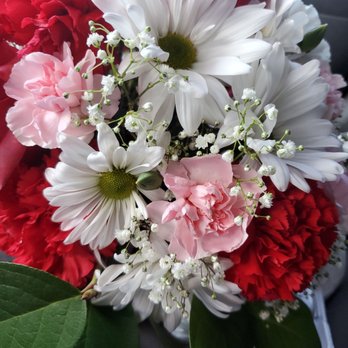 First Bouquet - Florists Near Me - Hallandale Beach, Florida First Bouquet - Florists Near Me - Hallandale Beach, Florida