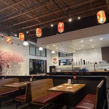 Z Sushi - The environment and ingredients at this restaurant are excellent. I'll definitely come here often - Sushi Bars Near Me - Upland, California