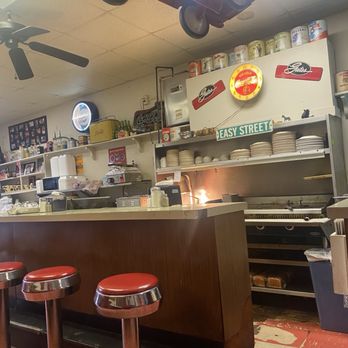 Bob's Restaurant & Catering - Bobs - Restaurants Near Me - Madison, North Carolina