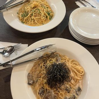 Pasta e Pasta by Allegro - Top: uni pasta Bottom: mentai cream Japanese style pasta - Pasta Shops Near Me - Cerritos, California Pasta e Pasta by Allegro - Top: uni pasta Bottom: mentai cream Japanese style pasta - Pasta Shops Near Me - Cerritos, California