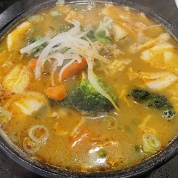 Veggie pho with sate peanut (veggie) broth
