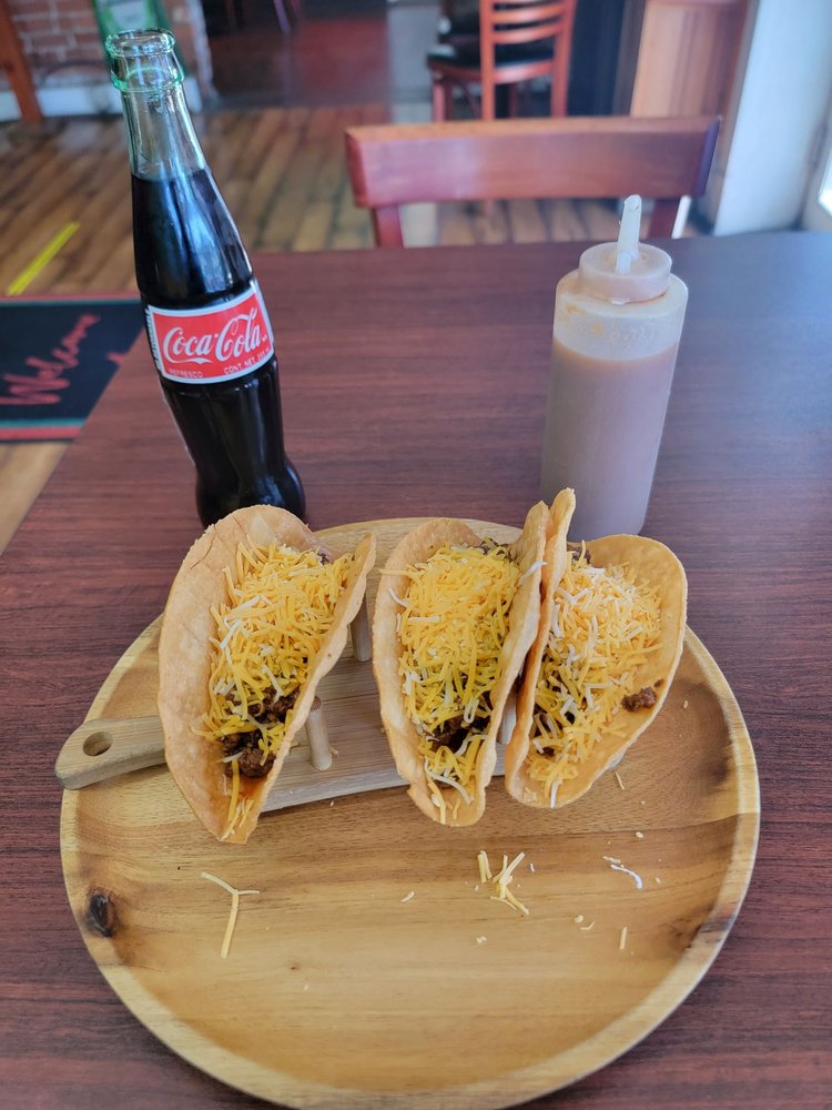 La Familia Tacos — Mexican restaurant in Warwick