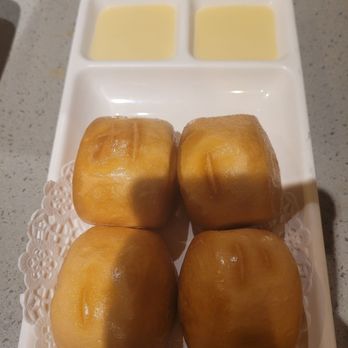 Haidilao Hotpot - Richmond - Chinese Near Me - Richmond, British Columbia