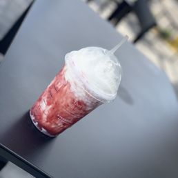 Vanilla Bean Frappuccino w Strawberry Drizzle Vanilla Bean Frappuccino w Strawberry Drizzle