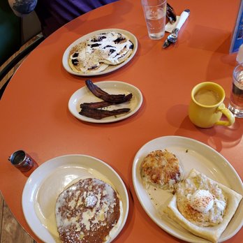 Snooze, an A.M. Eatery - Breakfast & Brunch Near Me - Addison, Texas