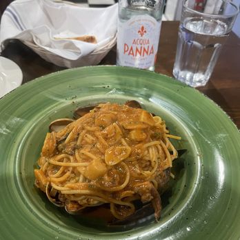 IL Bambino Restaurant - Seafood Spaghetti fantastic and spicy!! - Italian Near Me - Los Angeles, California IL Bambino Restaurant - Seafood Spaghetti fantastic and spicy!! - Italian Near Me - Los Angeles, California