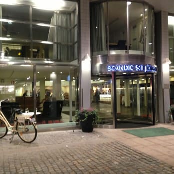 Scandic S:t Jörgen - Entrén till hotellet. - Hotels Near Me - Malmö, Alberta
