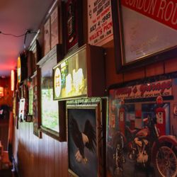 Brickette Lounge - Inside Decor