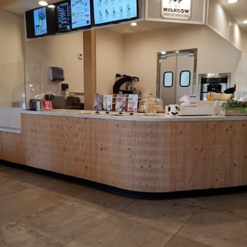 Sweet Cow Cafe - Front view - Ice Cream & Frozen Yogurt Near Me - Pasadena, California Sweet Cow Cafe - Front view - Ice Cream & Frozen Yogurt Near Me - Pasadena, California