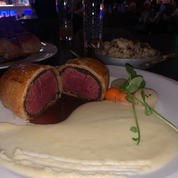 Gordon Ramsay Hell's Kitchen - Beef Wellington - Steakhouses Near Me - Stateline, Nevada
