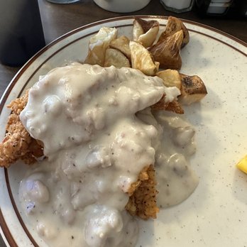 Home Grown - Comfy chicken biscuit with pork sausage gravy $7 (1/2 portion) - Diners Near Me - Atlanta, Georgia Home Grown - Comfy chicken biscuit with pork sausage gravy $7 (1/2 portion) - Diners Near Me - Atlanta, Georgia
