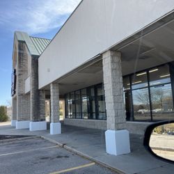 Big Lots - Closed permanently