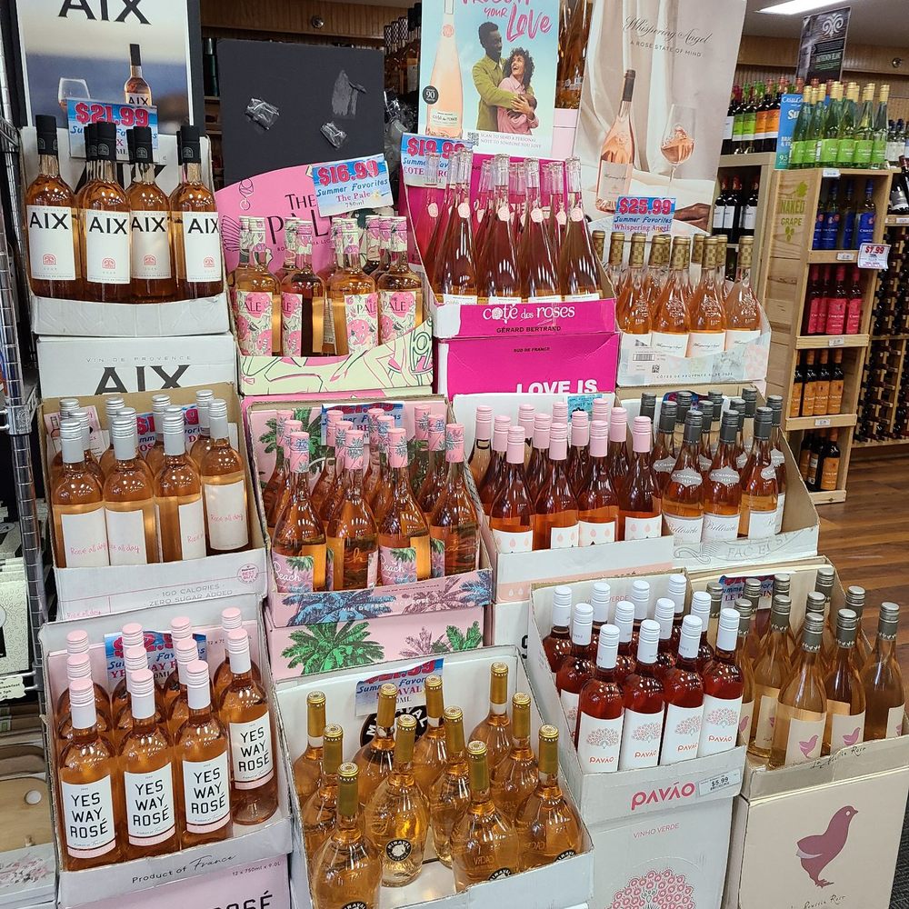 1776 Liquors - Great rose display for summer - Beer, Wine & Spirits Near Me - Bristol, Rhode Island