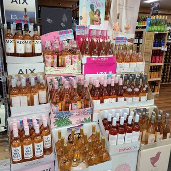 1776 Liquors - Great rose display for summer - Beer, Wine & Spirits Near Me - Bristol, Rhode Island 1776 Liquors - Great rose display for summer - Beer, Wine & Spirits Near Me - Bristol, Rhode Island