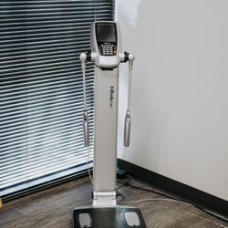Natural Bio Health - San Antonio - In-Body Body Composition Scan Machine in San Antonio, TX for Medical Weight Loss Programs with custom weekly weight loss plans