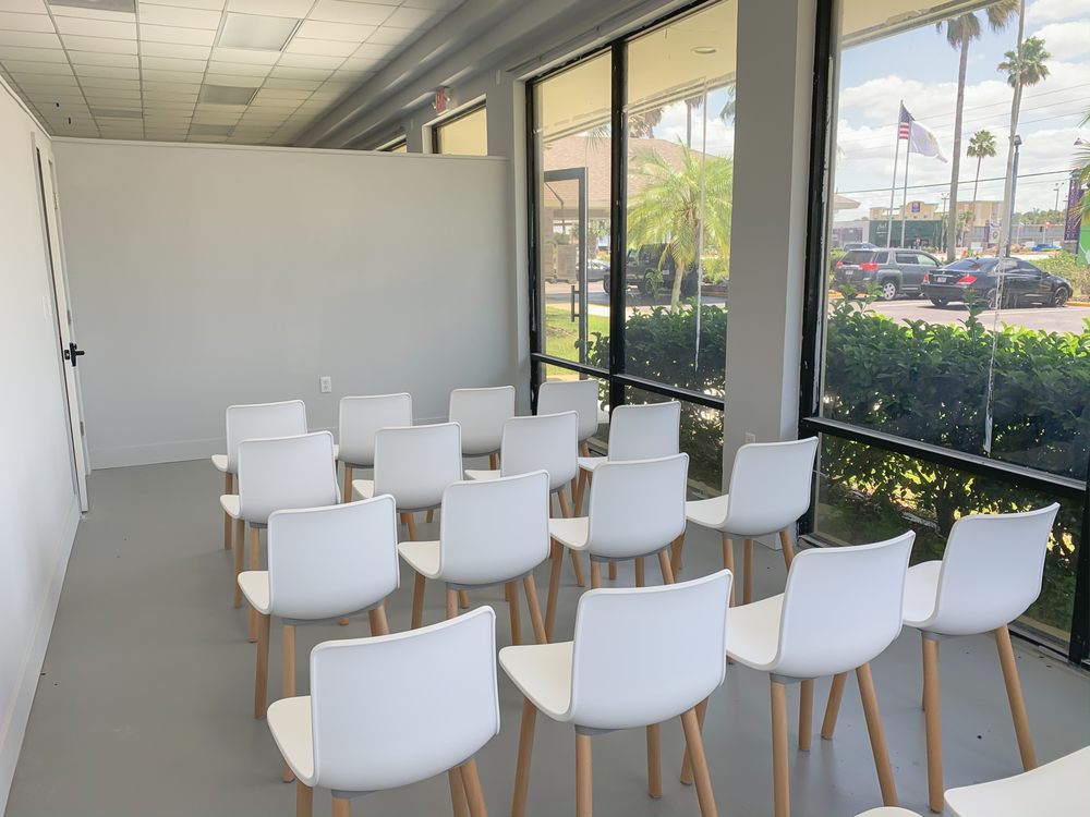 Photos of THINK INN Updated August 2024 18 Photos 5245 West Irlo