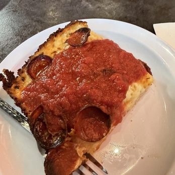 Benelli's Pizzeria - Pizza Near Me - Valparaiso, Indiana