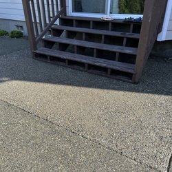Samayoa concreto - This is the after photo of my new slab and it is leveled with the rest of my cement slabs.