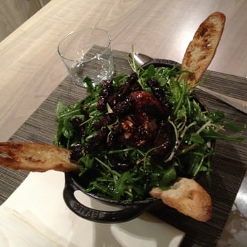 Les Cocottes - Poached egg with crispy bacon and rocket salad, €10 - Bistros Near Me - Paris, 01 Les Cocottes - Poached egg with crispy bacon and rocket salad, €10 - Bistros Near Me - Paris, 01