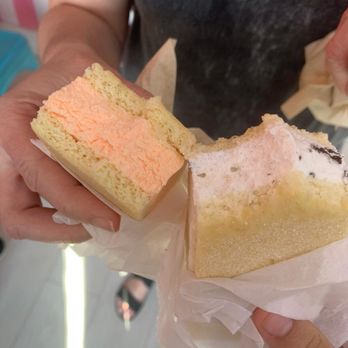 Tio Colo - Naranja piña and cookies and cream! - Ice Cream & Frozen Yogurt Near Me - Hialeah, Florida