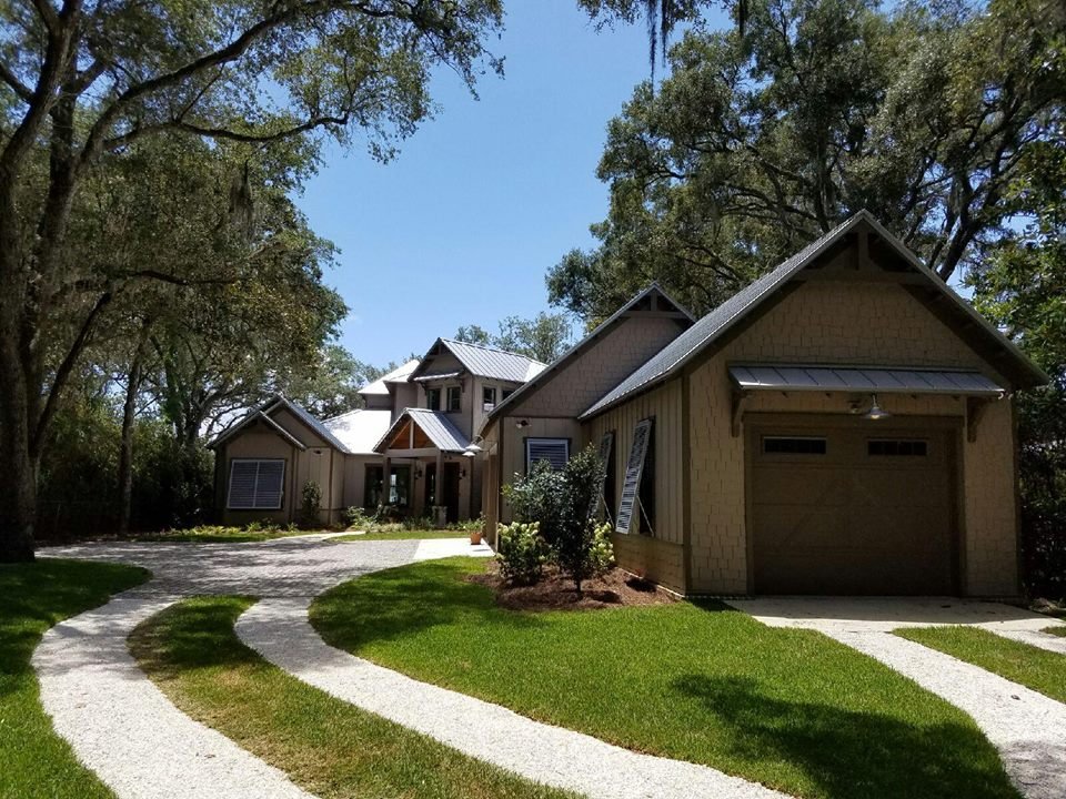 Slide of Guardian Roofing