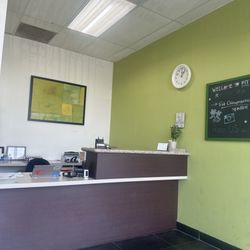 Fit Chiropractic & Acupuncture - Front entrance & reception area, tidy & zen