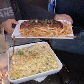 Little Bad Wolf - Skirt steak and fries - American Near Me - Chicago, Illinois Little Bad Wolf - Skirt steak and fries - American Near Me - Chicago, Illinois