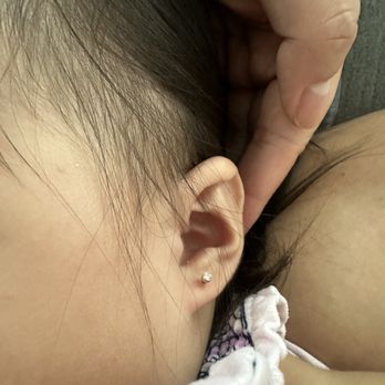 Honolulu Piercing Company - Day 3- no redness or signs of infection. It doesn't bother her at all. Easy to care for. - Piercing Near Me - Honolulu, Hawaii Honolulu Piercing Company - Day 3- no redness or signs of infection. It doesn't bother her at all. Easy to care for. - Piercing Near Me - Honolulu, Hawaii