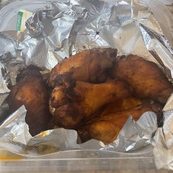 Legends & Lore Pizzeria - Honey garlic sriracha wings - Chicken Wings Near Me - Madisonville, Tennessee