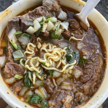 El Jalisciense - birria ramen!!! - Food Trucks Near Me - Kapolei, Hawaii El Jalisciense - birria ramen!!! - Food Trucks Near Me - Kapolei, Hawaii