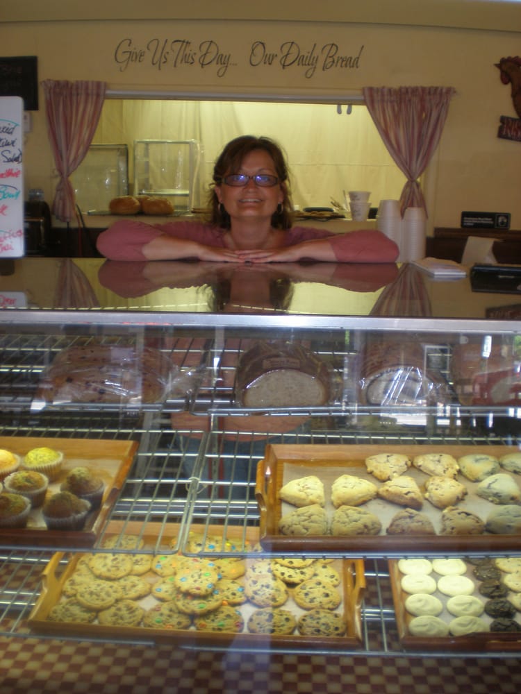 THE WOODEN SPOON BAKERY AND CAFE Updated July 2024 204 E Superior