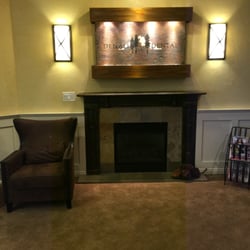 Denali Dental - Front waiting area (you won't spend much time here!)
