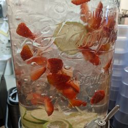 Baldwin Perk - Come in and enjoy free infused water