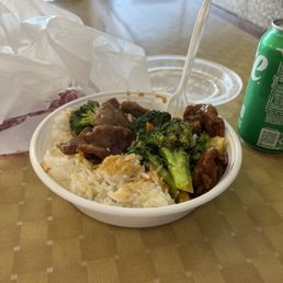 Beef and Broccoli. Maybe 5 small pieces of tough beef