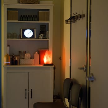 Syntruvia - Treatment Room Chairs - Acupuncture Near Me - San Diego, California Syntruvia - Treatment Room Chairs - Acupuncture Near Me - San Diego, California