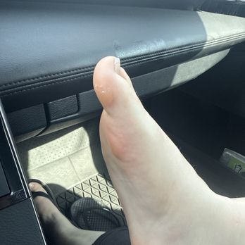 Coco Nails Spa - Didn't scrub callus or use callus remover!!! - Nail Salons Near Me - Maplewood, Missouri