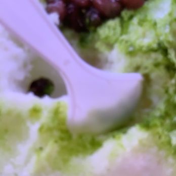 Osaka-Ya - Kintoki, snow cone with sweet red beans with added powder tea and condensed milk. - Desserts Near Me - Sacramento, California Osaka-Ya - Kintoki, snow cone with sweet red beans with added powder tea and condensed milk. - Desserts Near Me - Sacramento, California