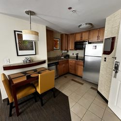 Residence Inn by Marriott Columbus Downtown - Definitely needs an update, you can see carpet is very frayed. Door needed to be pushed hard to shut.