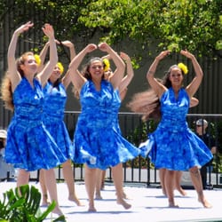 Na Lei Hulu I Ka Wekiu - Nā Lei Hulu I Ka Wēkiu at the Yerba Buena Gardens Festival.